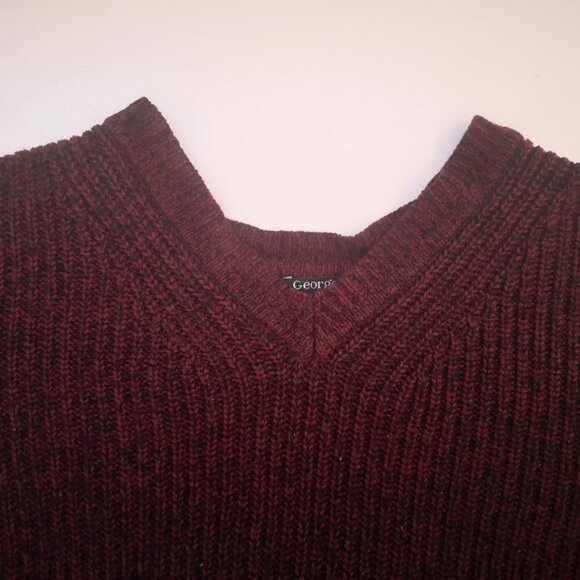 George Ladies Size Small Rounded Hem Burgundy with Black V-neck Sweater - Picture 4 of 10